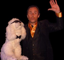 Frank WELLS, un artiste CANAL BLEU PRODUCTIONS – diffusion et productions de spectacles en Pays de la Loire